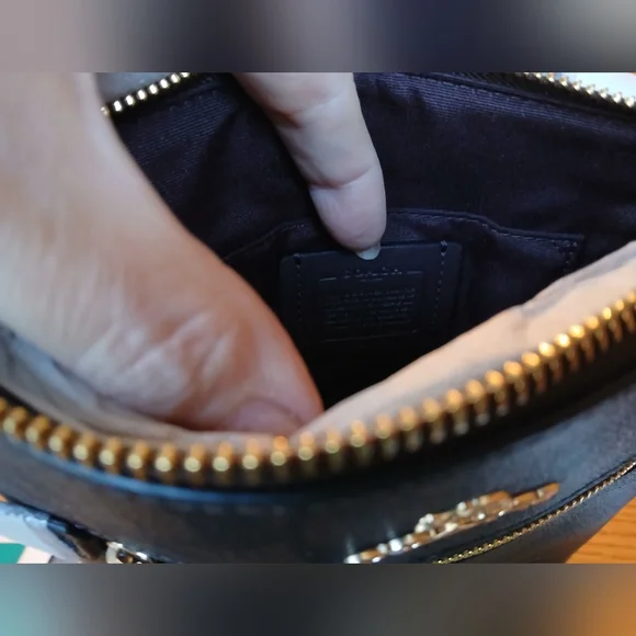 Coach NWT's Dark Brown Signature Crossbody Bag WITH WALLET!! - Picture 4 of 11